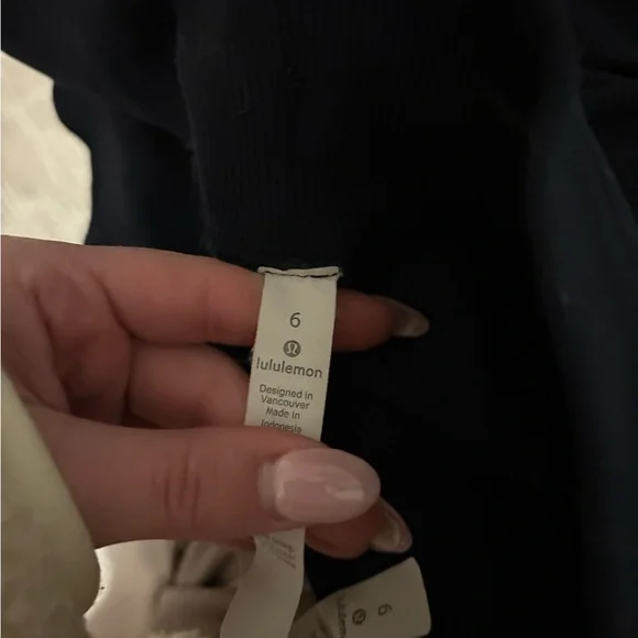 lululemon athletica Navy Track Pants - Picture 4 of 4